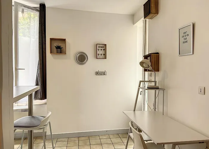 Les Bords Du Clain - Entree Autonome * Poitiers